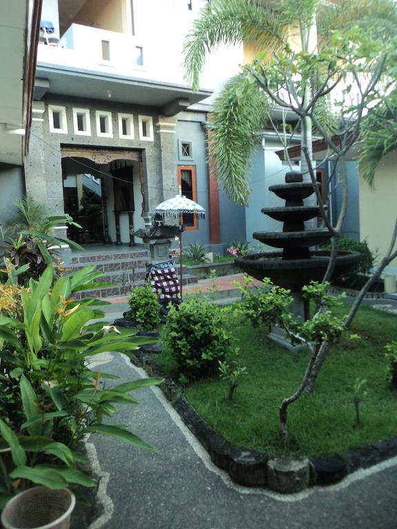 Hotel Sentral Buleleng  Room photo