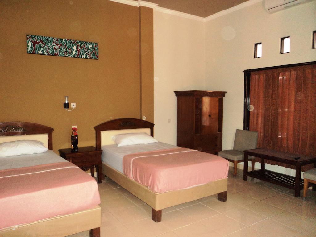 Hotel Sentral Buleleng  Room photo